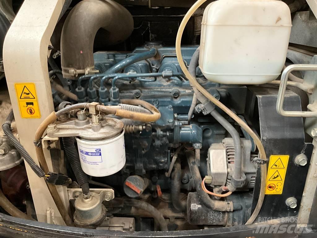 Kubota U 48-4 حفارات صغيرة أقل من 7 طن (حفارات صغيرة)