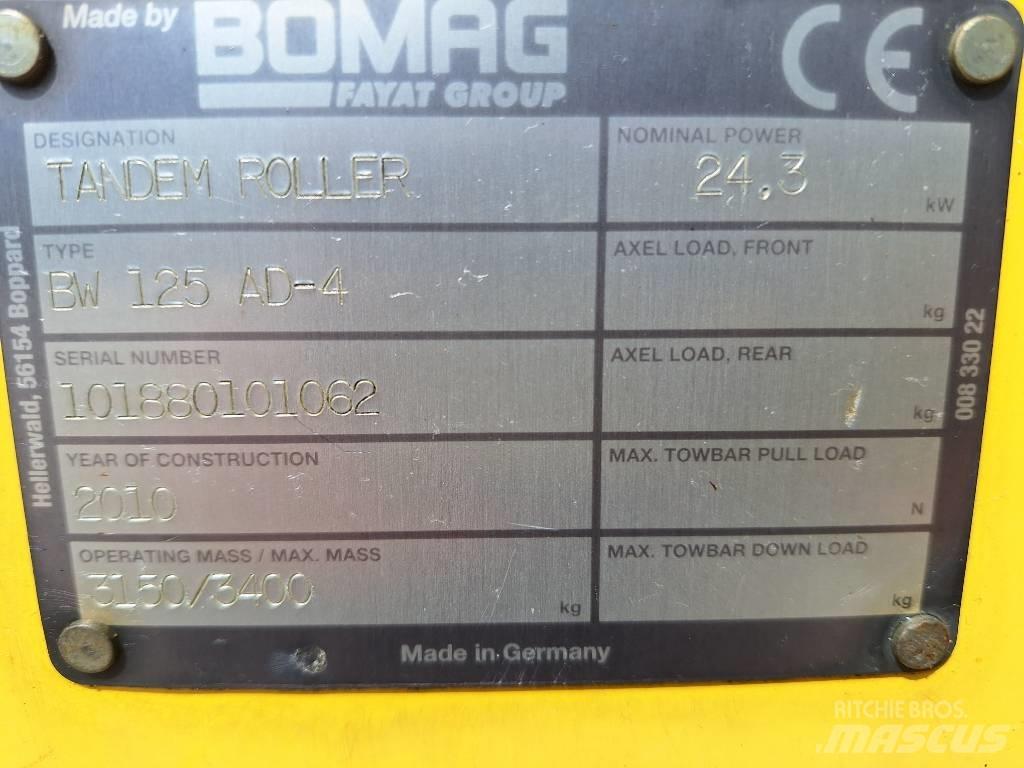 Bomag BW 125 AD-4 مداحل ثنائية الاسطوانة