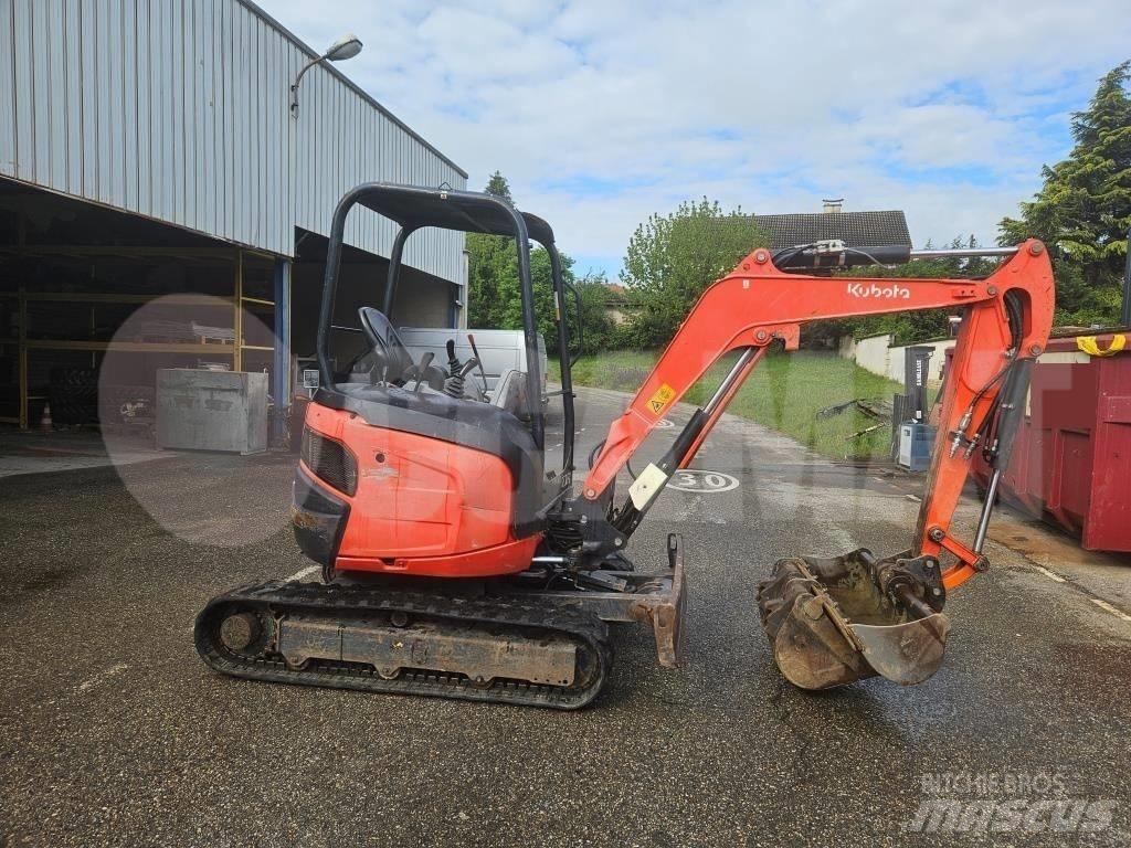 Kubota U 27-4 حفارات صغيرة أقل من 7 طن (حفارات صغيرة)