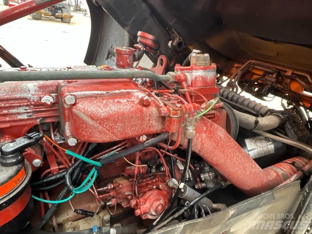 Iveco 135E 18 4X4 شاحنات ذات هيكل صندوقي