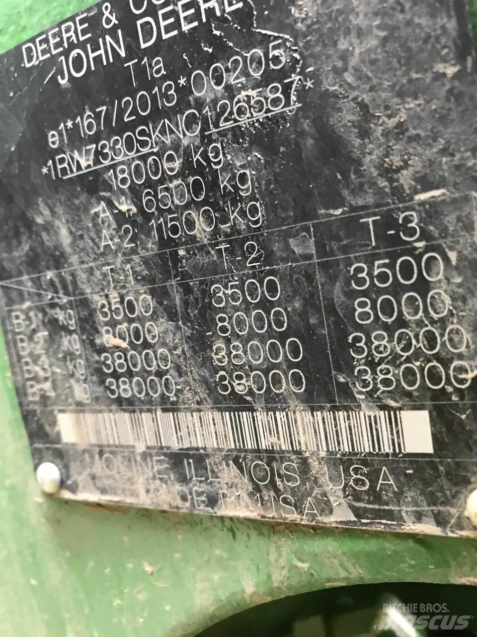 John Deere 7R 330 الجرارات