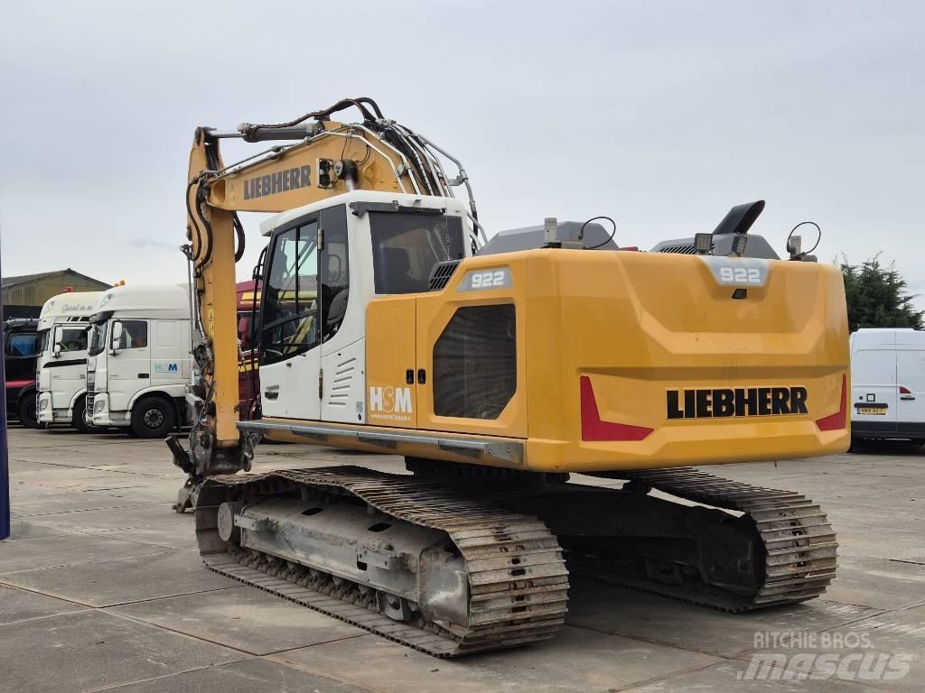 Liebherr R 922 LC حفارات زحافة