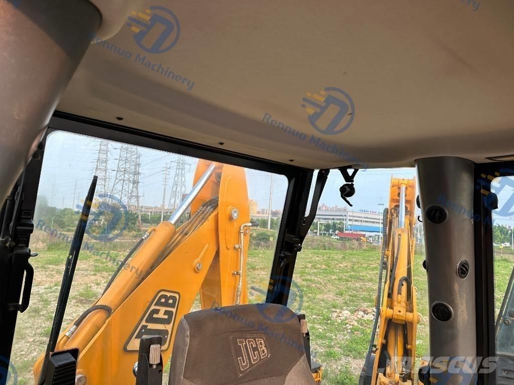 JCB 4 CX لوادر ذات جرافات عكسية