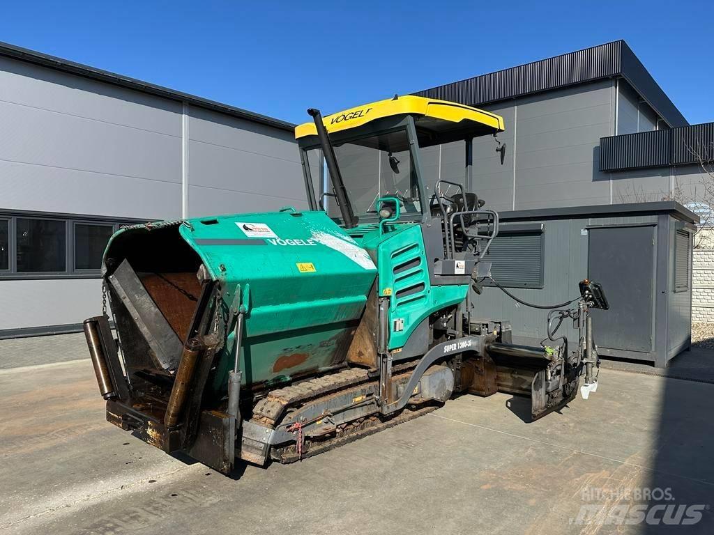 Vögele super 1300-3i معدات السفلتة