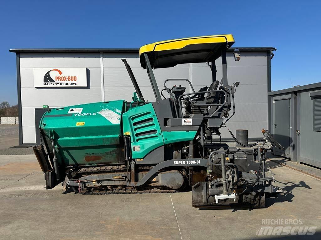 Vögele super 1300-3i معدات السفلتة