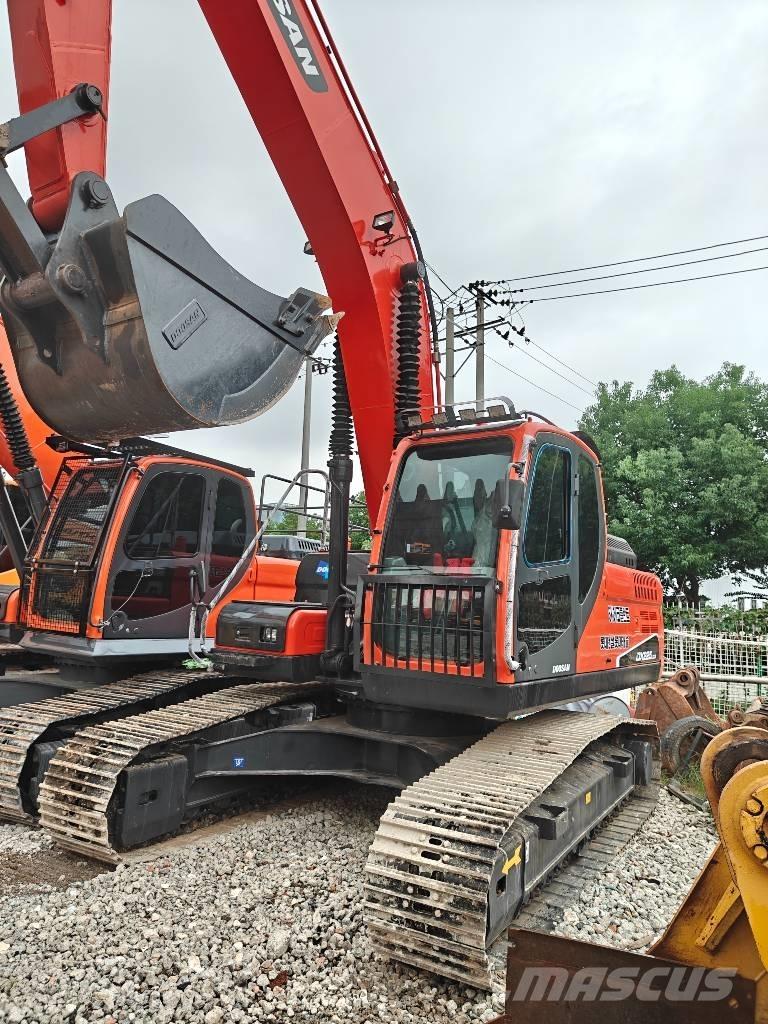 Doosan 225 LC-9C حفارات زحافة