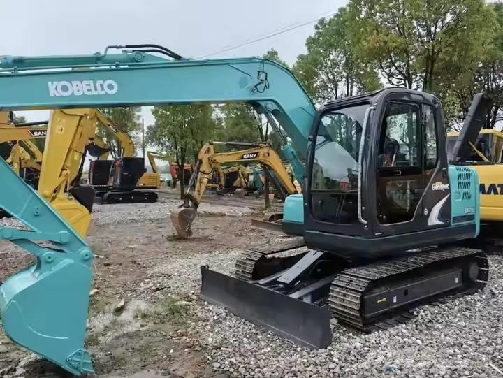 Kobelco SK75 حفارات زحافة