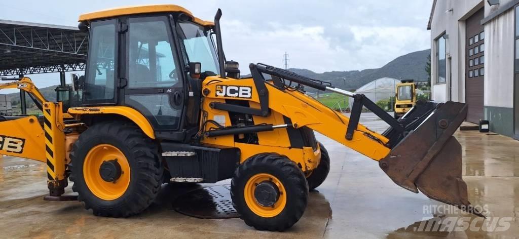 JCB 3DX لوادر ذات جرافات عكسية