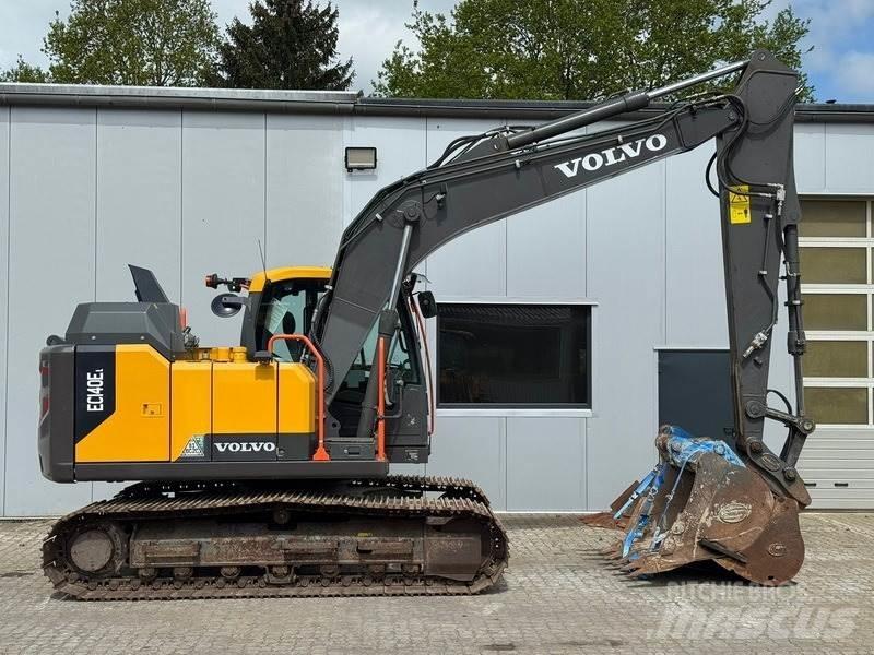 Volvo EC 140 EL حفارات زحافة