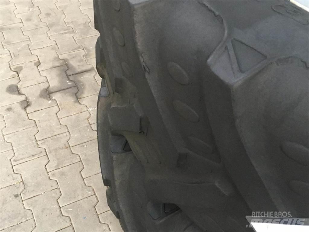BKT 480/70R34 الإطارات والعجلات والحافات
