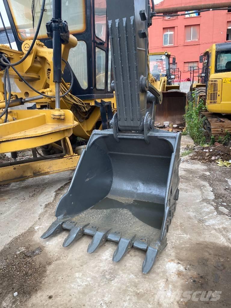 Volvo EC 210 B LC حفارات زحافة