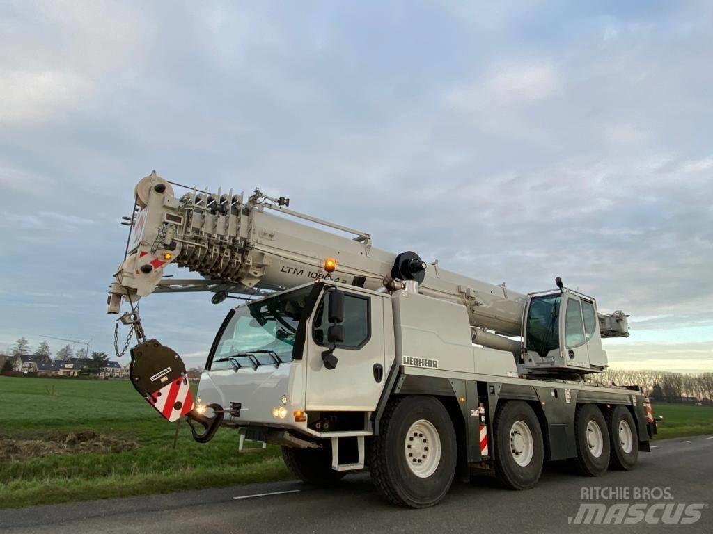 Liebherr LTM1090-4.2 رافعات صالحة لكل أنواع الطرق