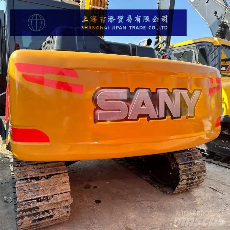 Sany SY 155 C حفارات زحافة