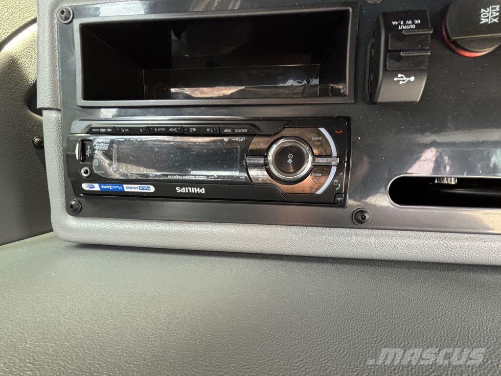 Yanmar B95W حفارات وسط 7 طن - 12 طن