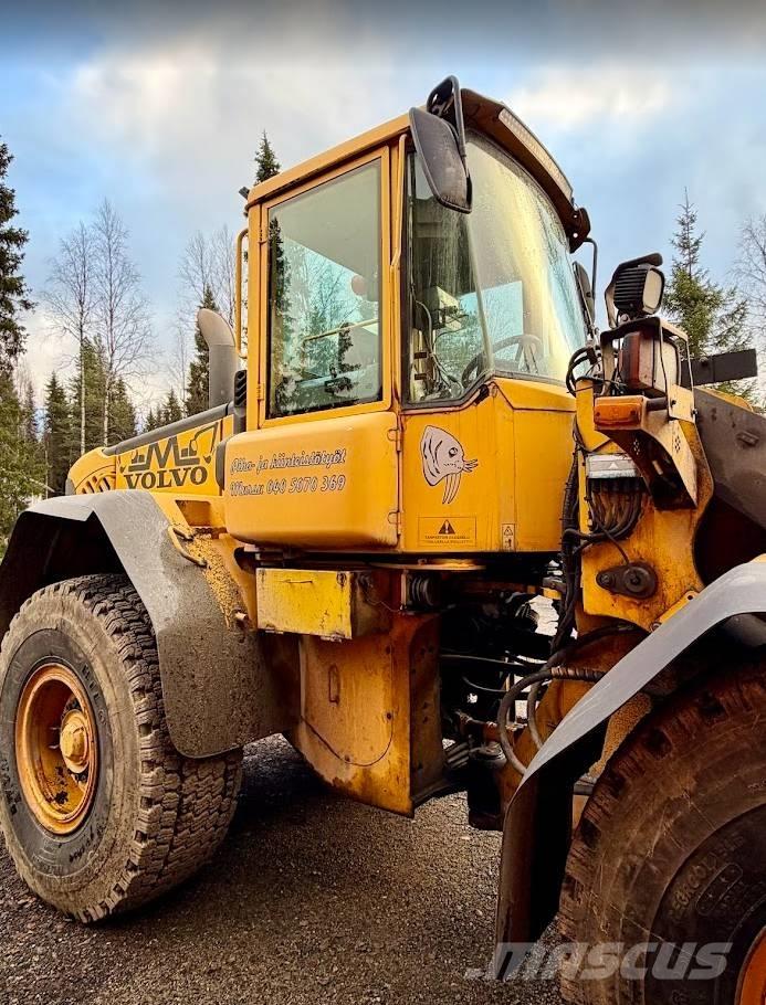 Volvo L 90 E لوادر بعجل