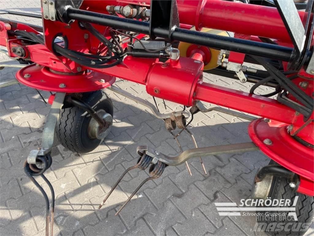 Fella TH 13010 T مكابس وميبسات التبن