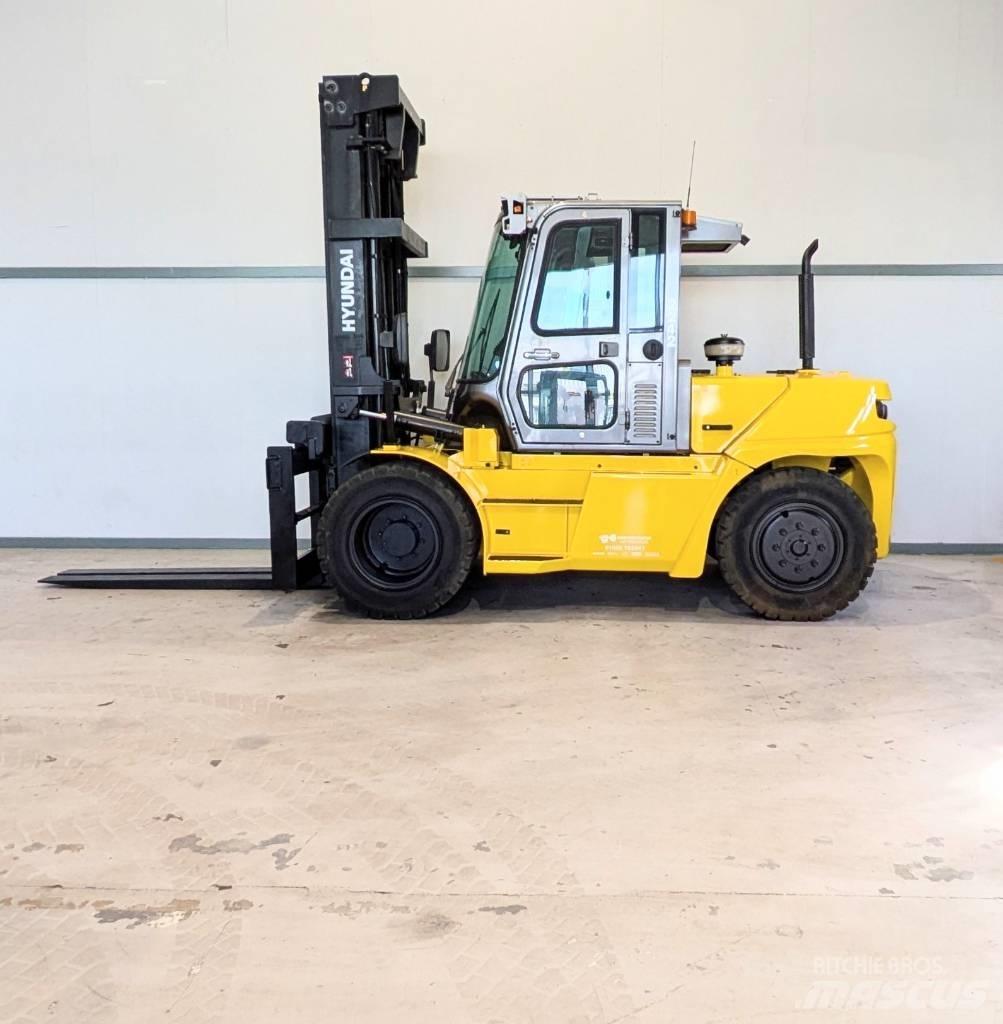 Hyundai 80 D-9 شاحنات الديزل