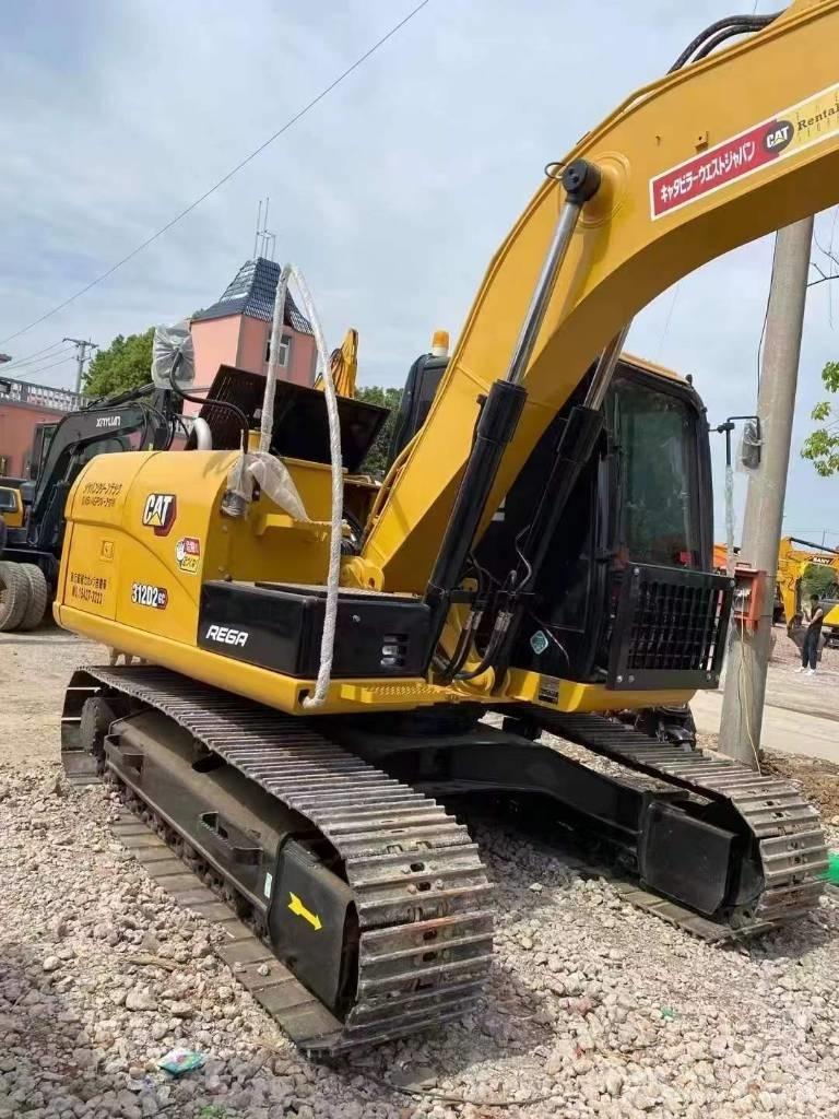 CAT 312 حفارات زحافة