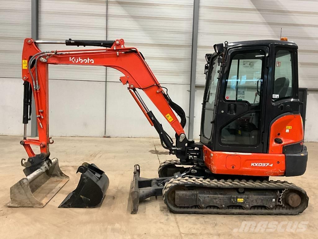 Kubota KX 037-4 حفارات صغيرة أقل من 7 طن (حفارات صغيرة)