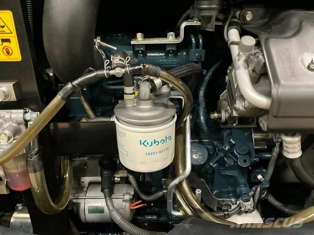 Kubota KX 037-4 حفارات صغيرة أقل من 7 طن (حفارات صغيرة)