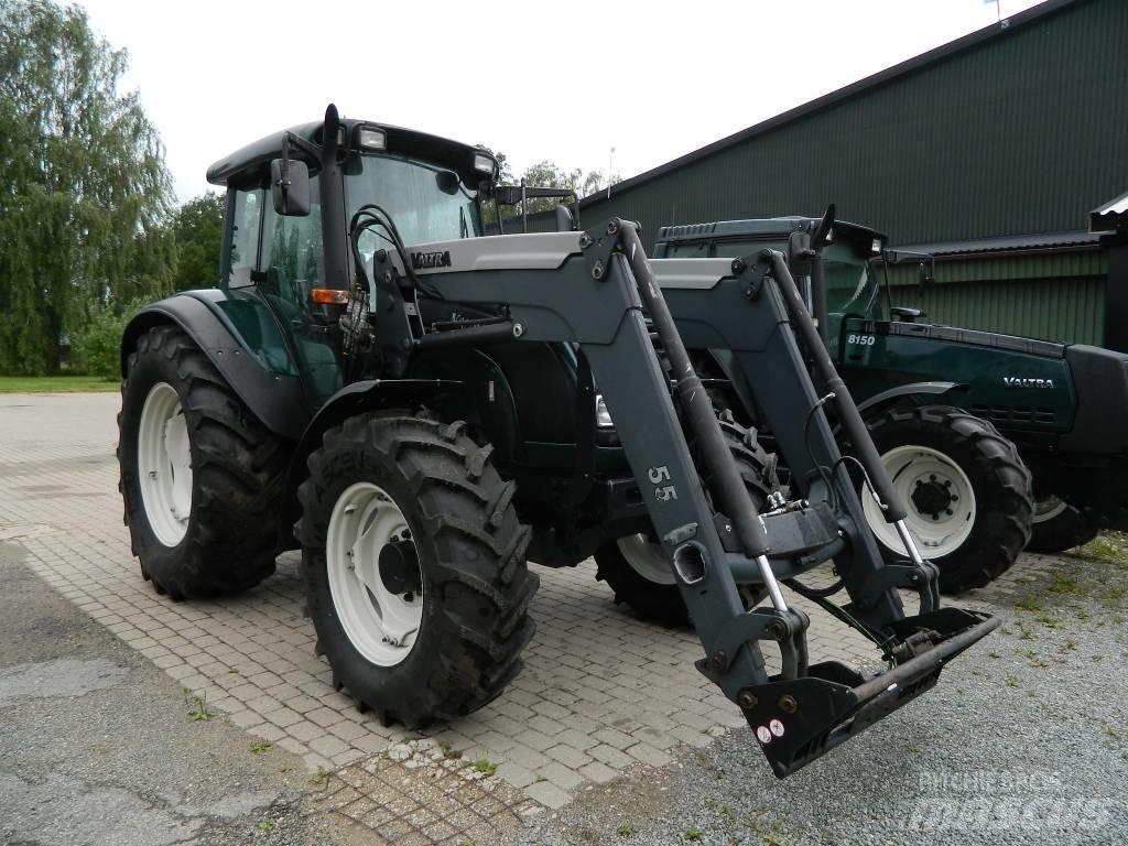 Valtra C 130 الجرارات