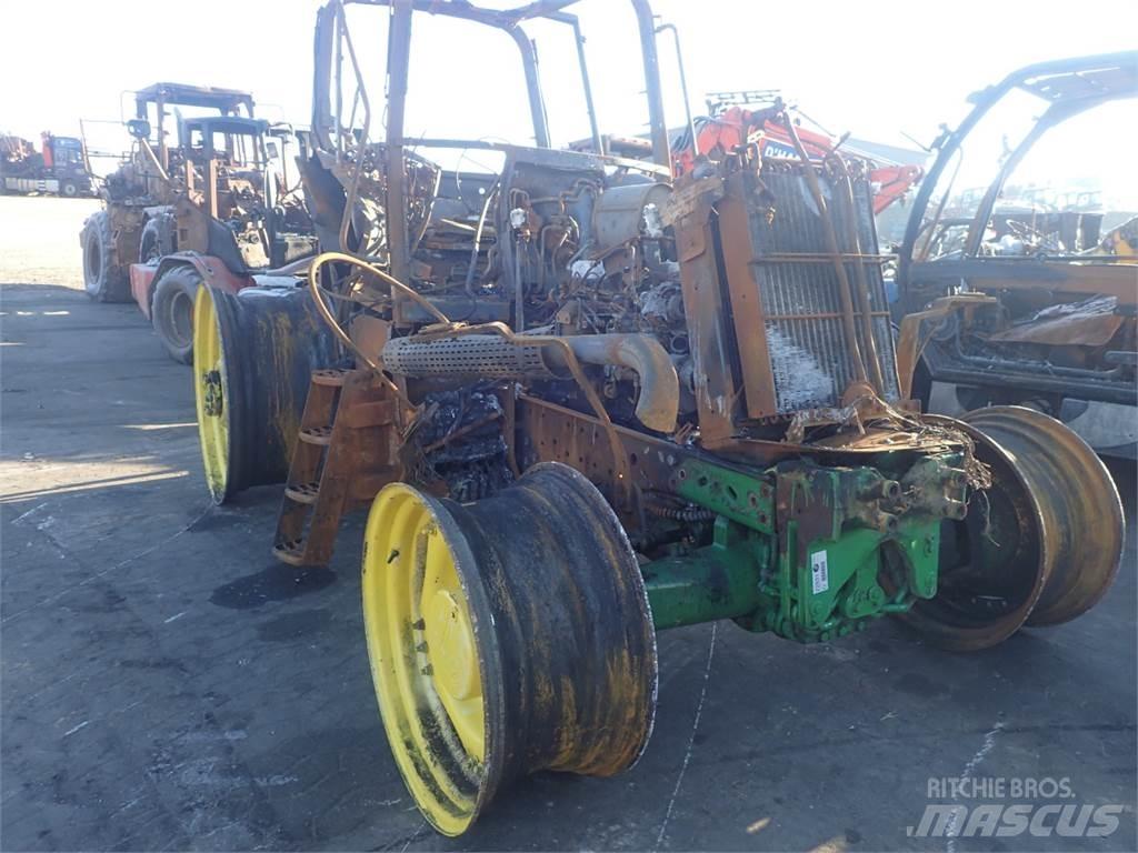 John Deere 7710 الجرارات