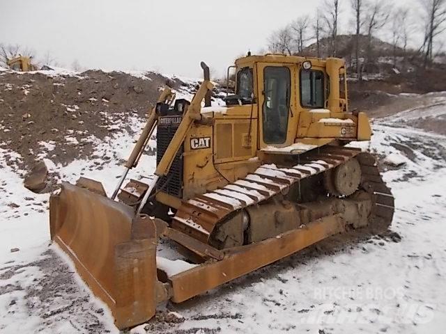 CAT D 6 H LGP II بلدوزرات مجنزرة