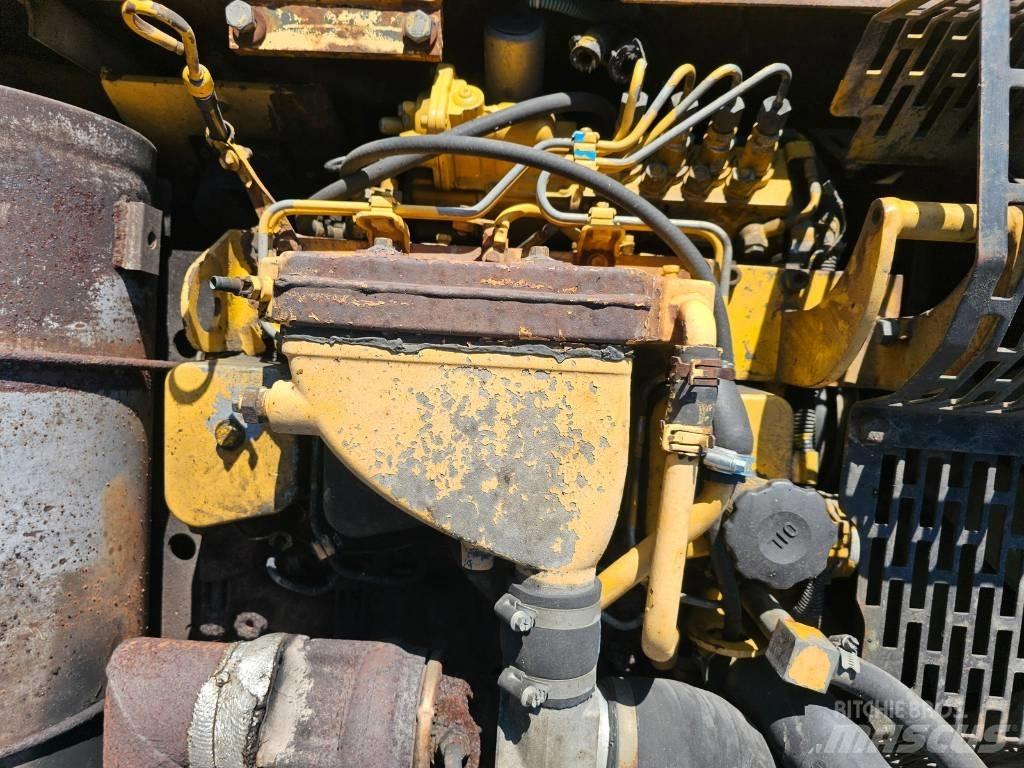 Komatsu PW 170-6 حفارات بعجل