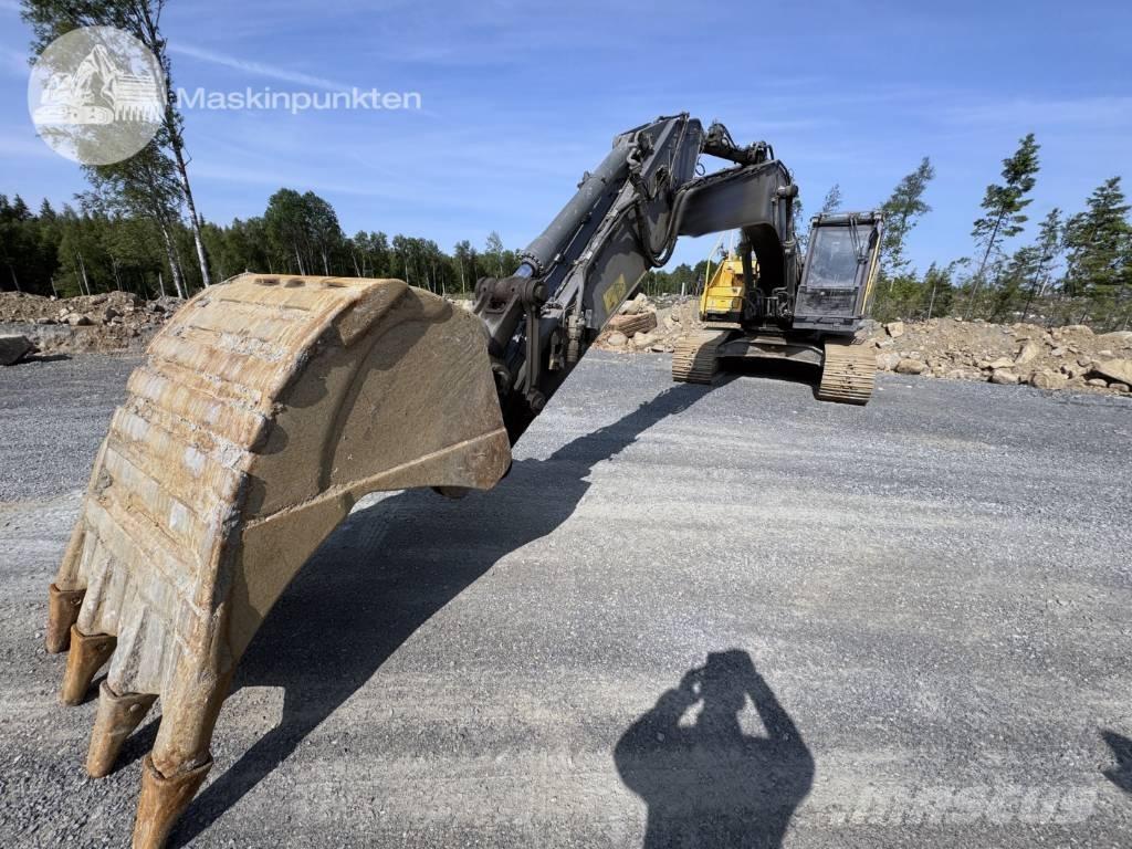 Volvo EC 250 E N L حفارات زحافة