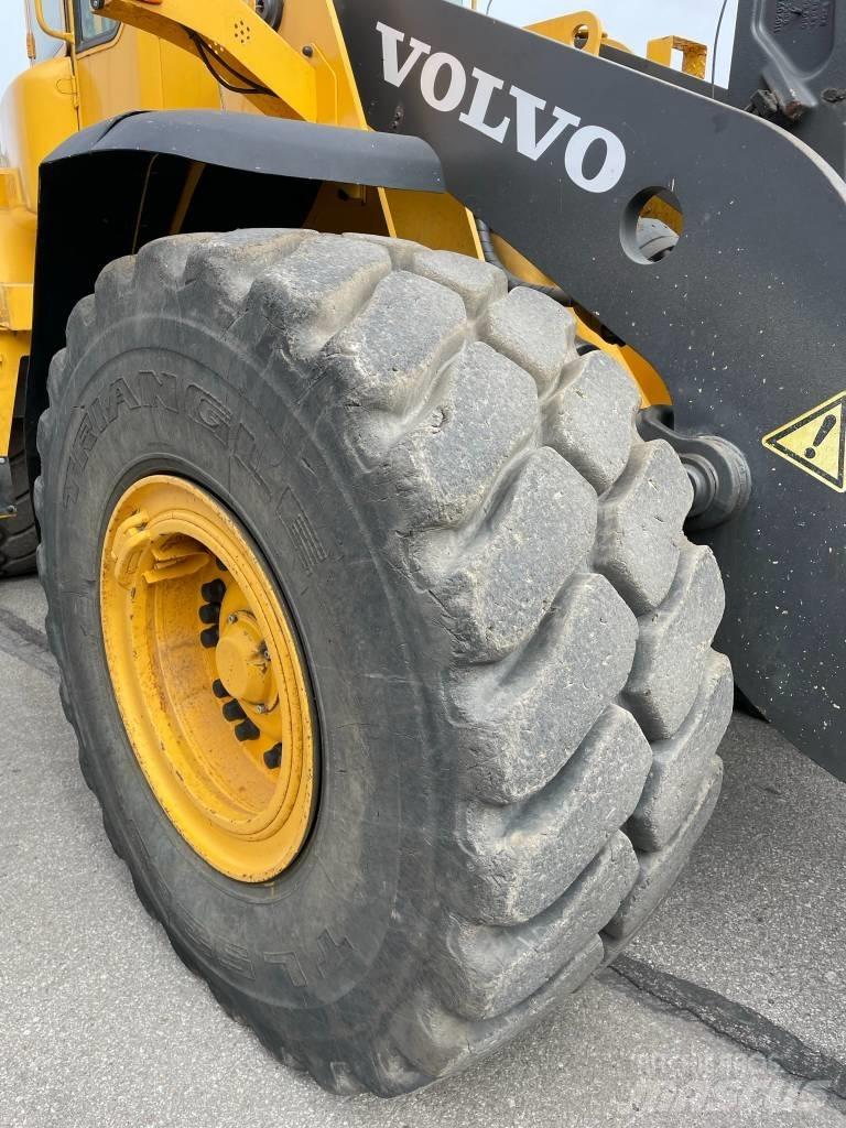 Volvo L 110 E لوادر بعجل