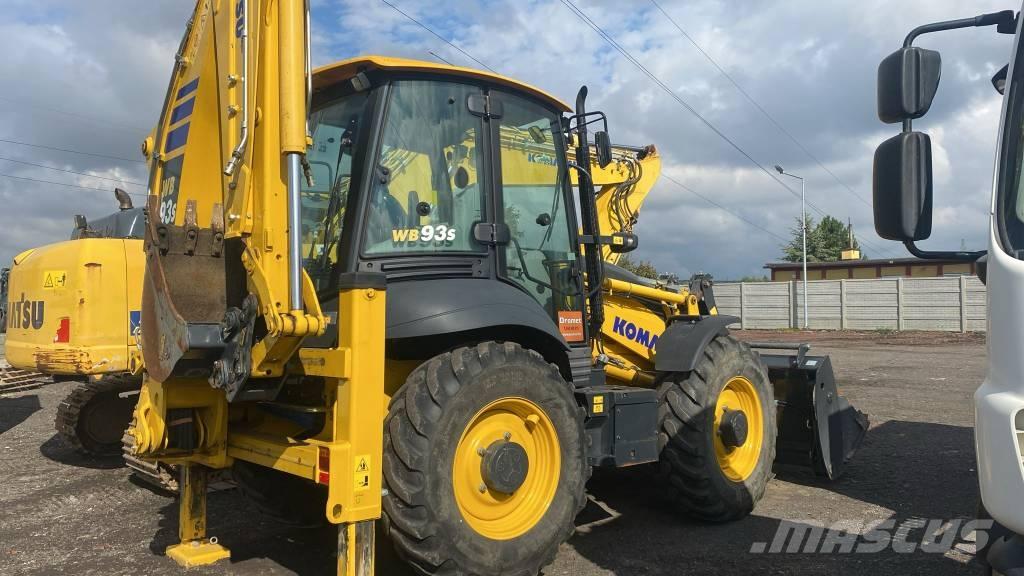 Komatsu WB 93 S لوادر ذات جرافات عكسية