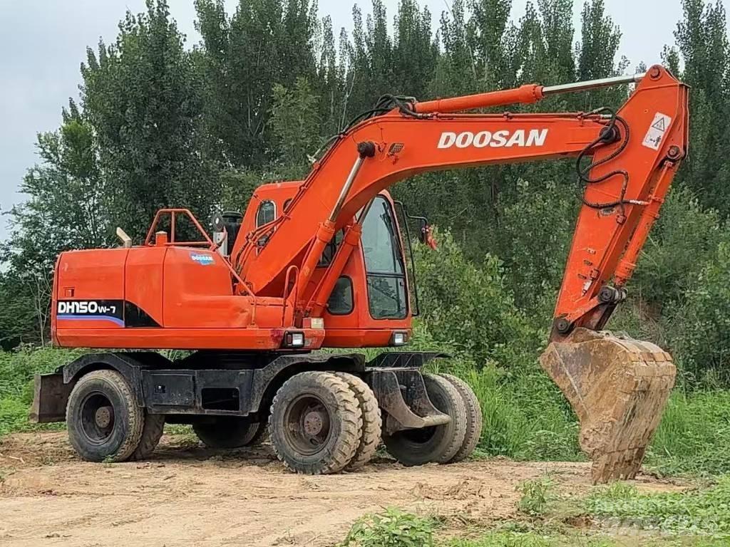 Doosan DH 150 W-7 حفارات بعجل