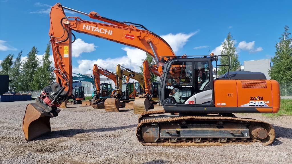 Hitachi ZX210LC-6 حفارات زحافة