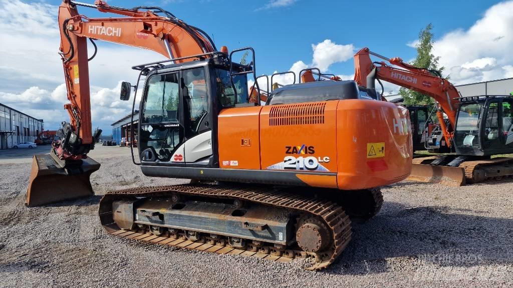 Hitachi ZX210LC-6 حفارات زحافة