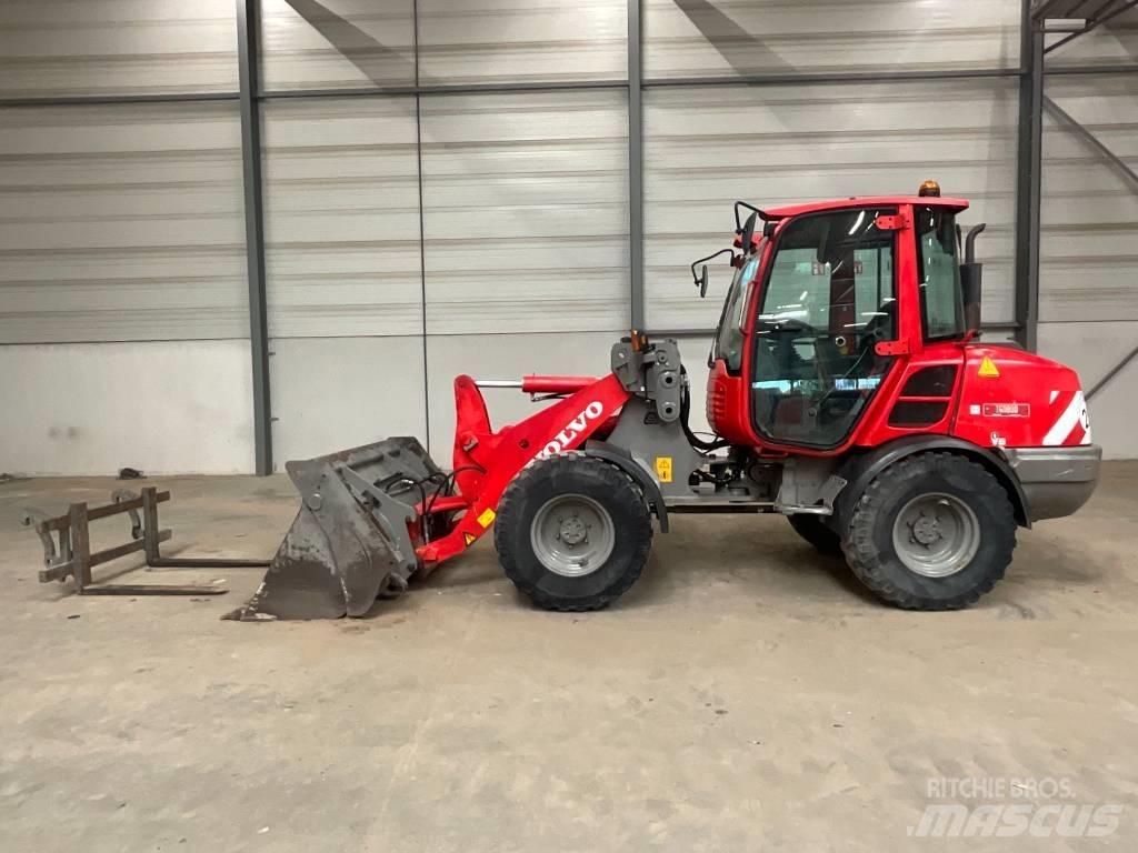 Volvo L 25 F لوادر بعجل