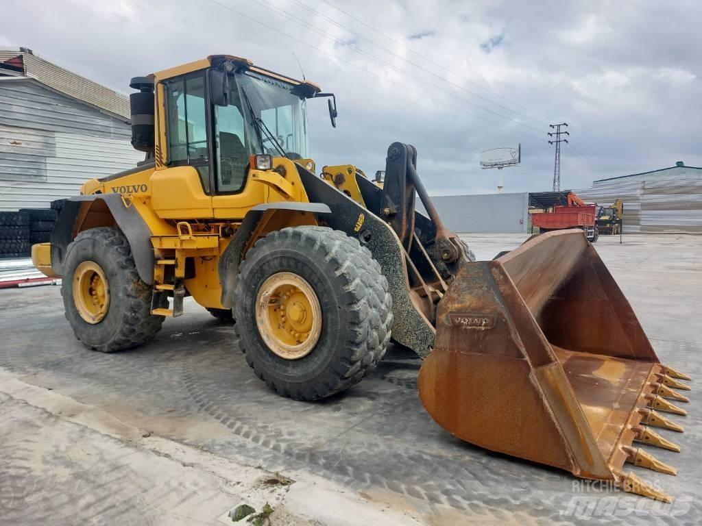 Volvo L 110 F لوادر بعجل