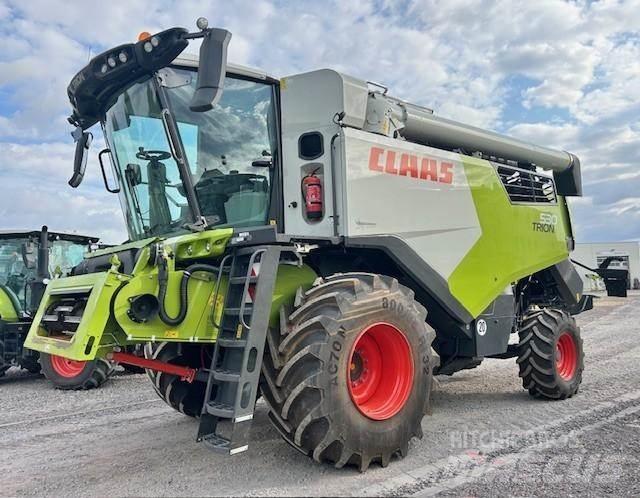 CLAAS TRION 530 حصادات