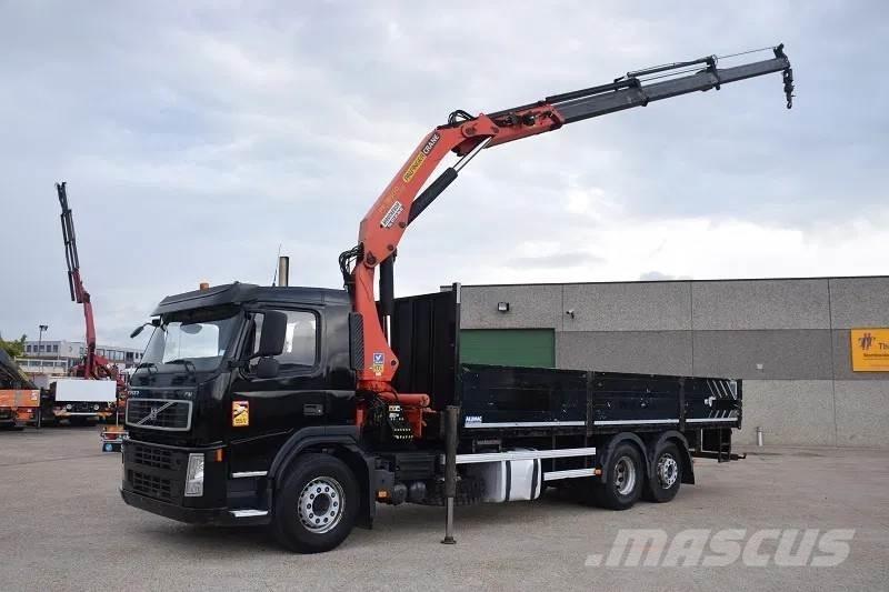 Volvo FM 330 رافعات صالحة لكل أنواع الطرق