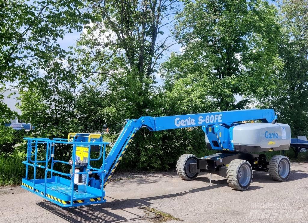 Genie S-60 FE رافعات سلة مفصلية