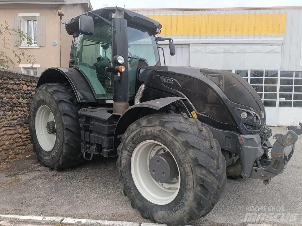 Valtra S 374 الجرارات