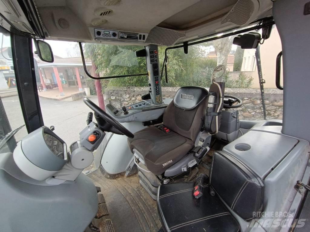 Valtra S 374 الجرارات