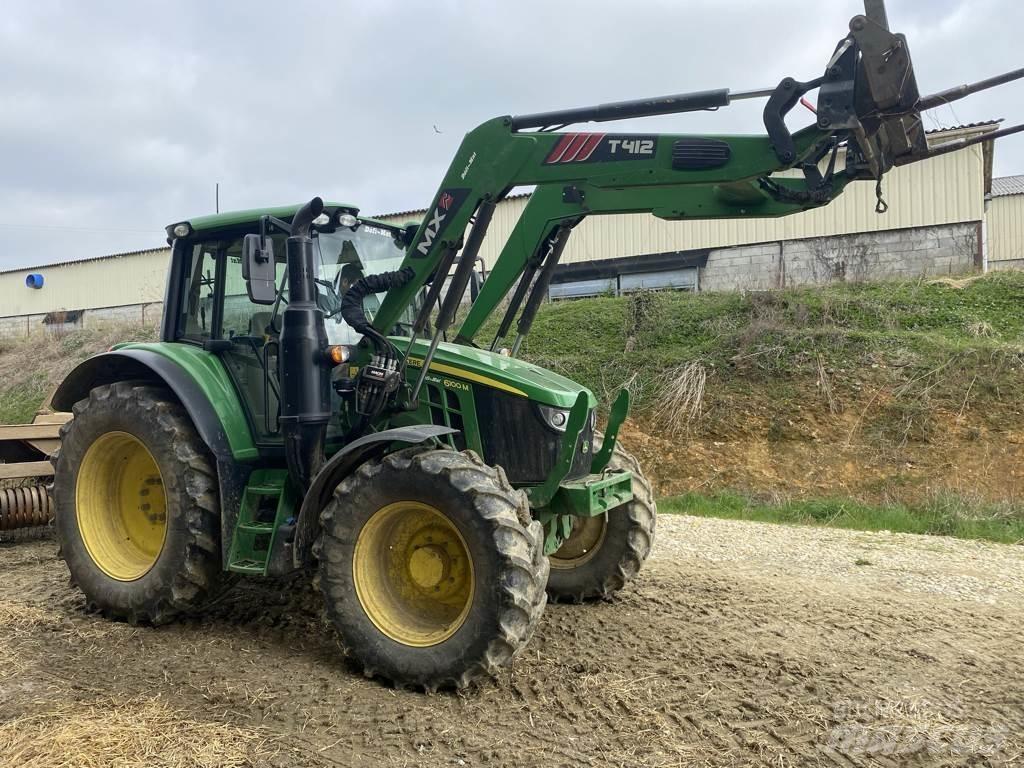 John Deere 6100 M الجرارات