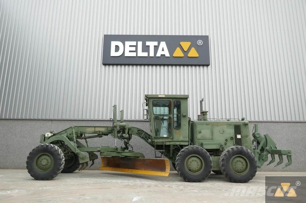CAT 130G Ex-army معدات تمهيد الطرق