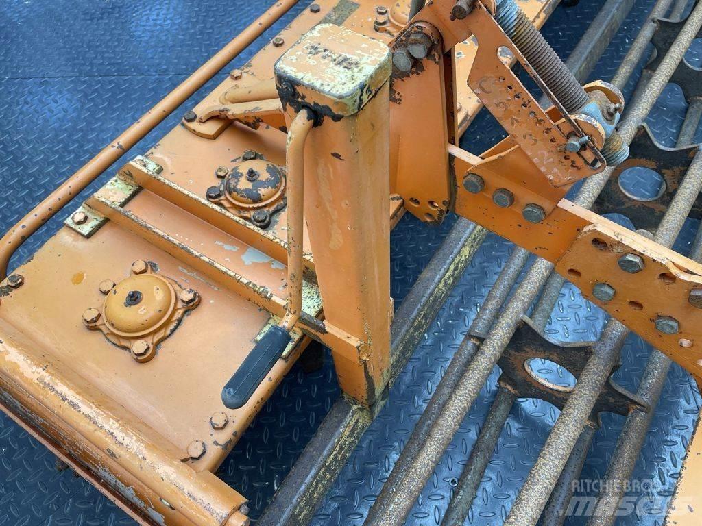 Maschio M300 611 الكاسحات وقلابات التربة ذات المحركات
