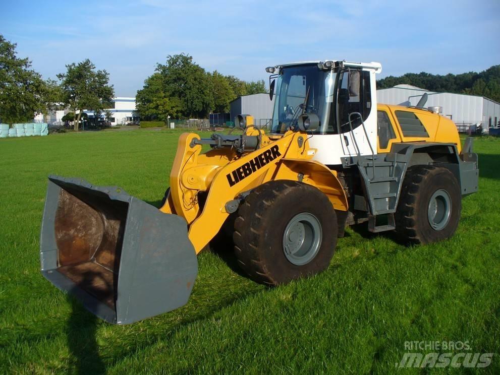 Liebherr L 566 لوادر بعجل