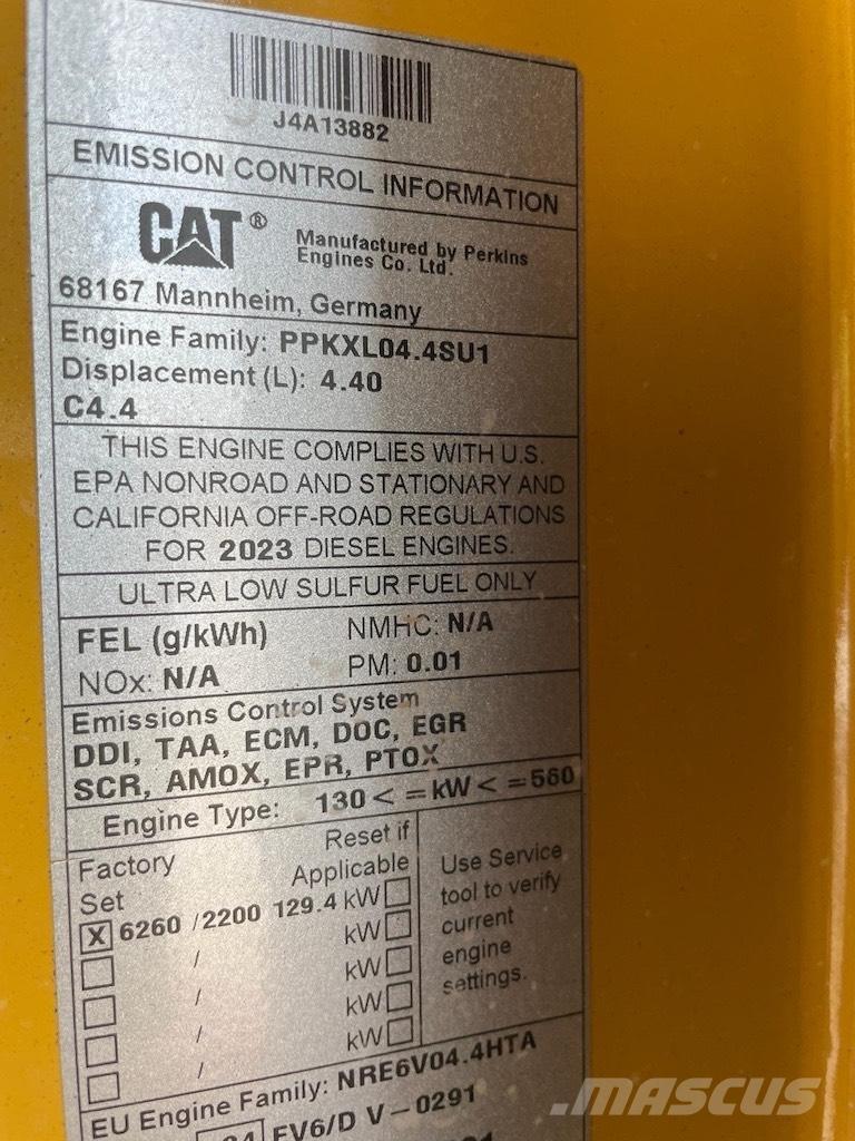 CAT MH3024 مناولات المخلفات / مناولات صناعية