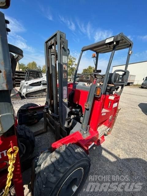 Moffett 4way m55.4 شاحنات الطرق الوعرة