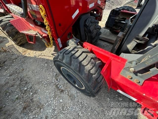 Moffett 4way m55.4 شاحنات الطرق الوعرة