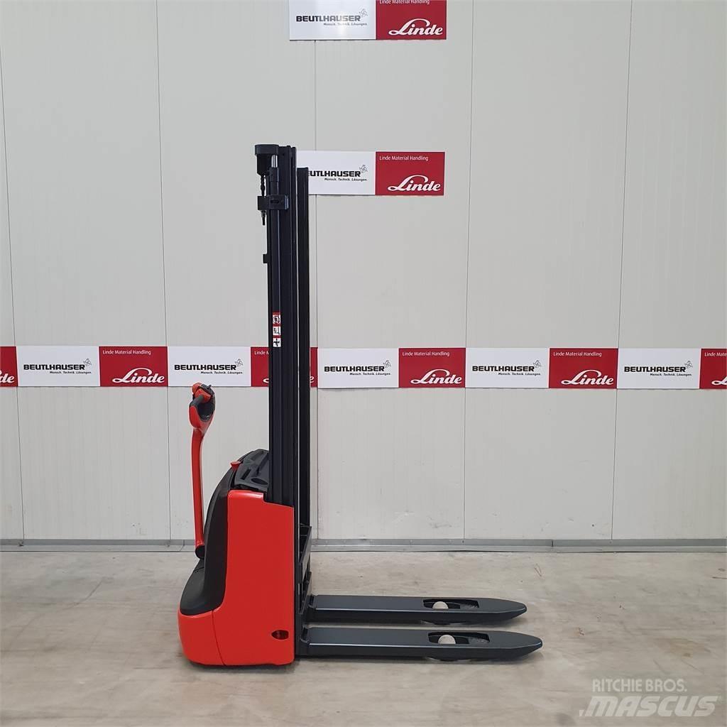 Linde L12 معدات التكديس الجوالة