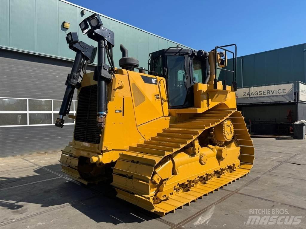 CAT D8T LGP بلدوزرات مجنزرة
